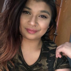 Meet your Posher, Lexie